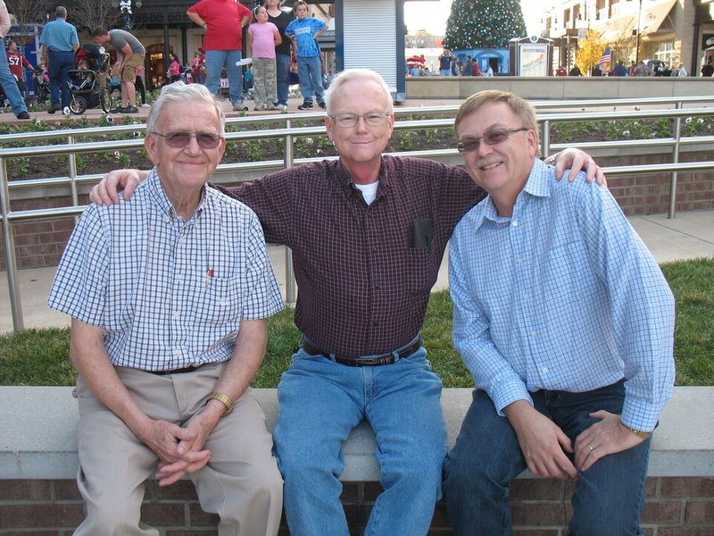 Larry Lee Walker - Photo 5