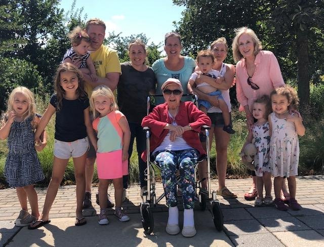 Betty Gloria Canning - Photo 2