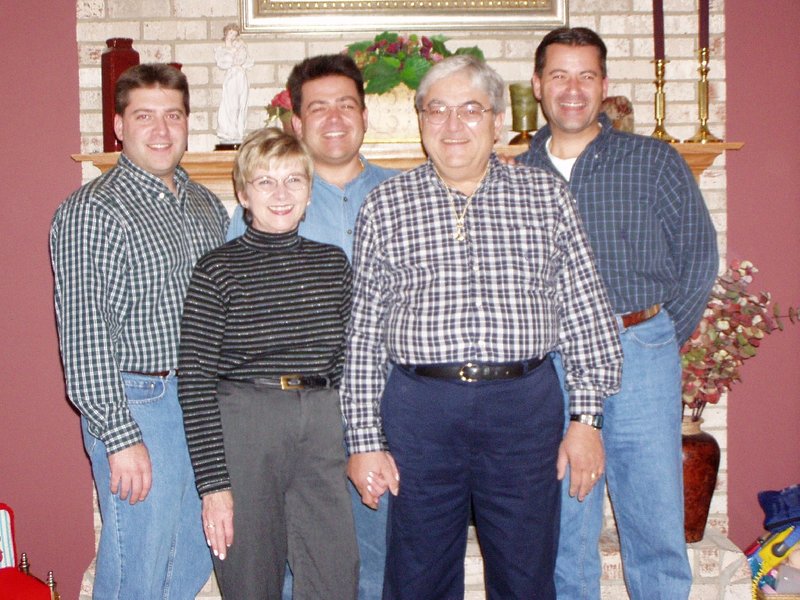 Robert Louis Lendvay - Photo 11