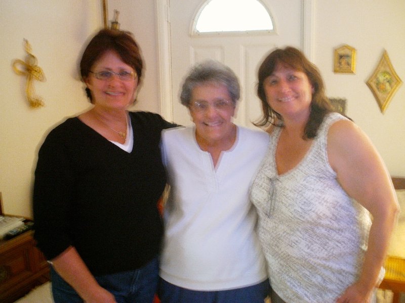 Ann Lorraine Iorio - Photo 6