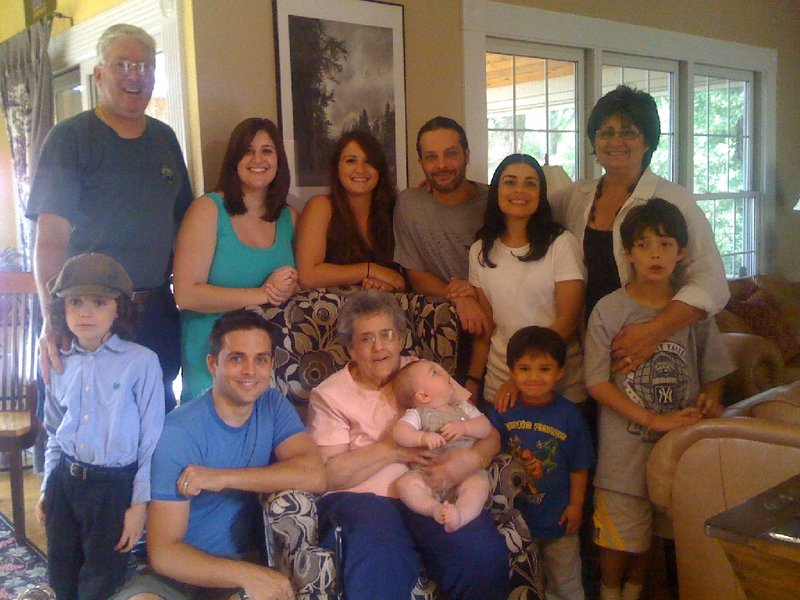 Ann Lorraine Iorio - Photo 28