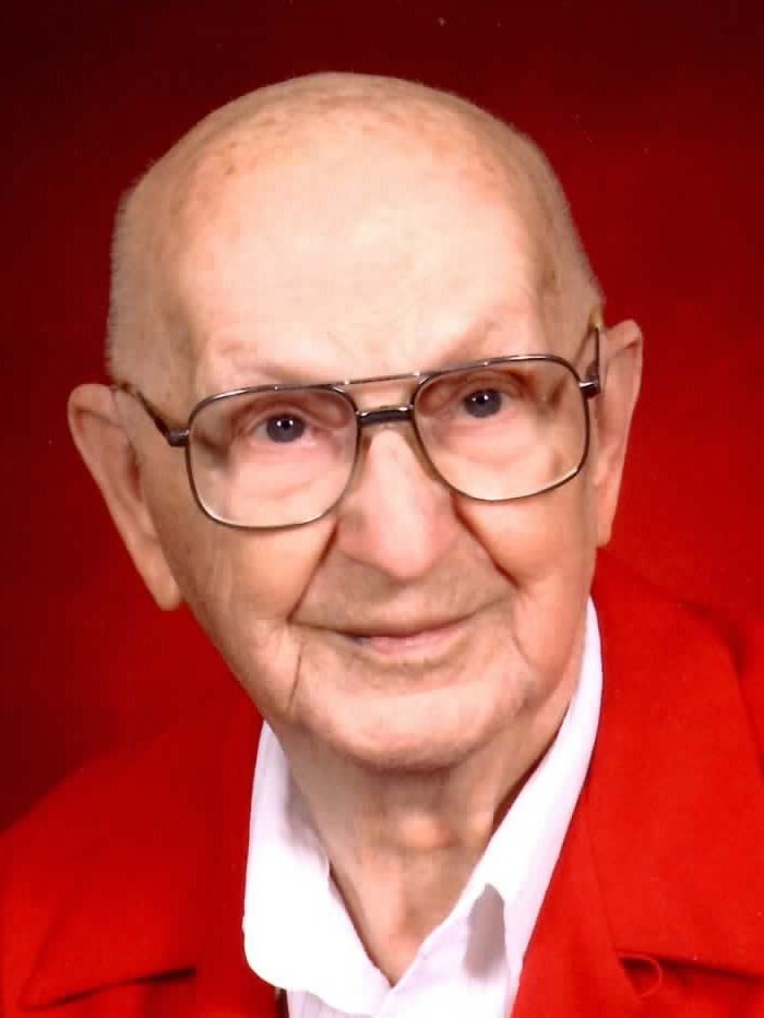 Malcolm George Bishop - Photo 2