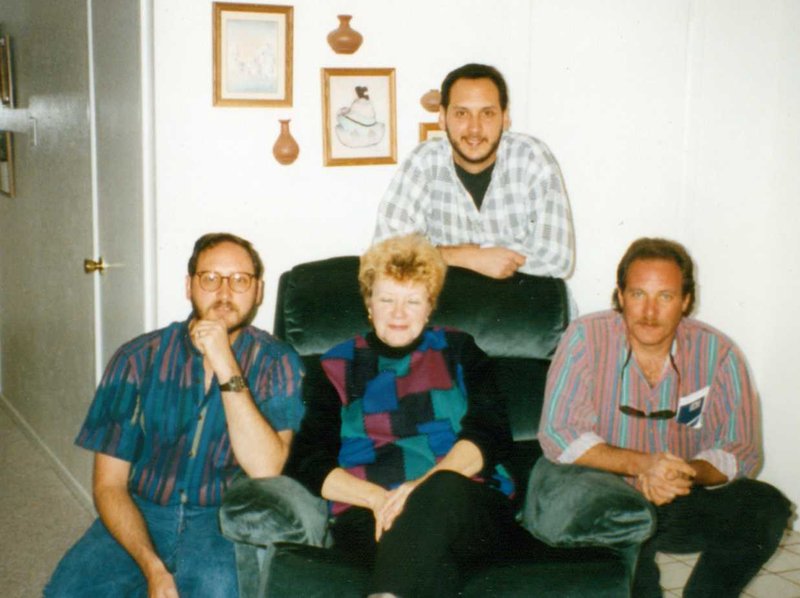 Michael Russell Sarckess - Photo 5