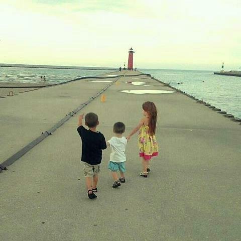 Ethan Noah Grandow-Vargas - Photo 2