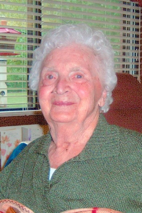 Helen Christine Low - Photo 2