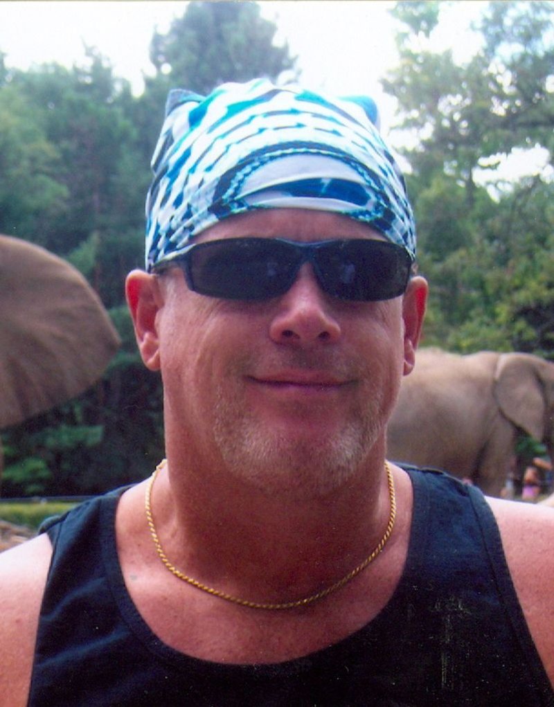 Darren Keith Cox - Photo 2