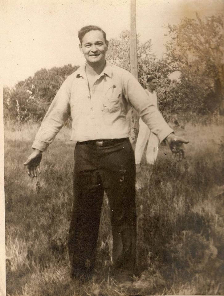 Mary Ann Landa - Photo 11