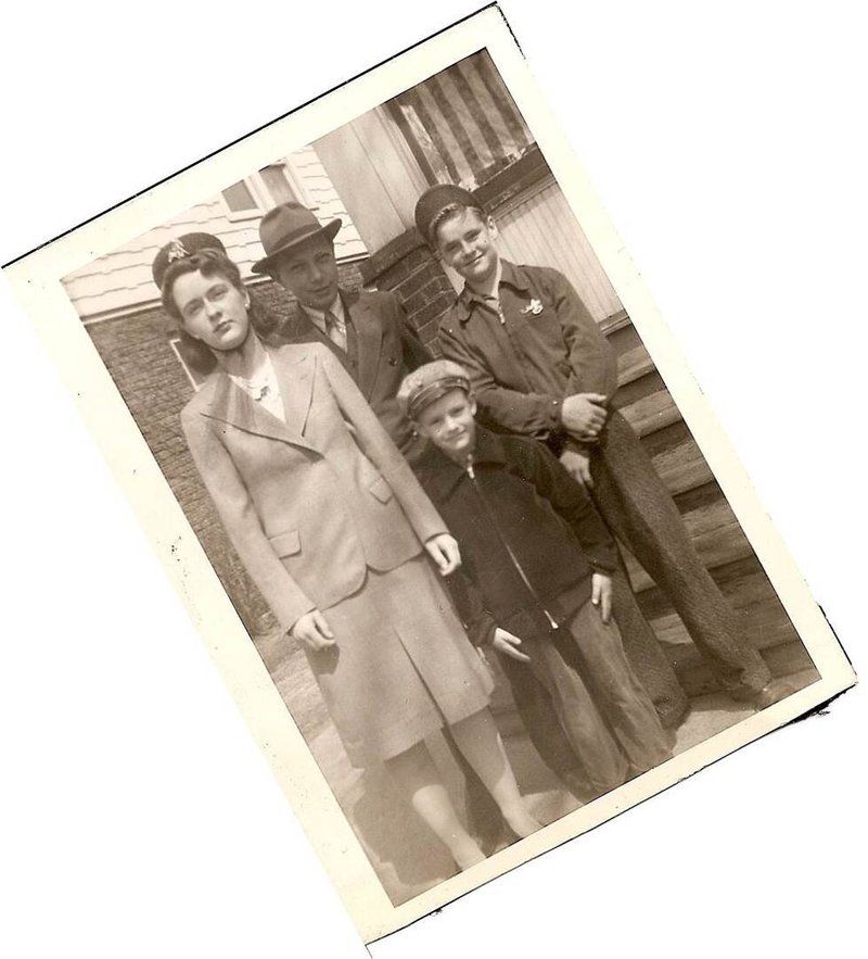 Mary Ann Landa - Photo 22