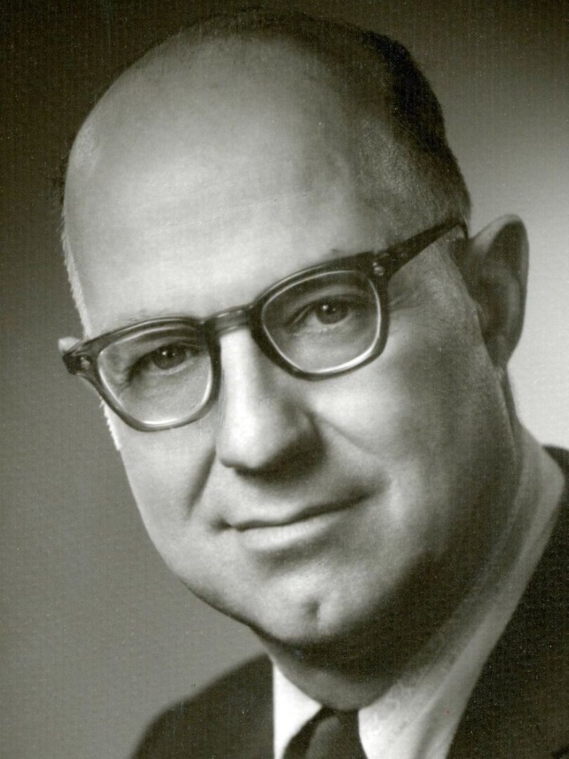 Harry L. Data - Photo 2