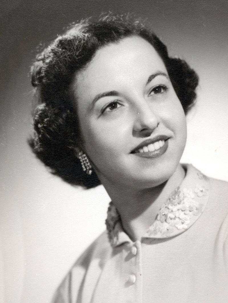 Martha Marie Chalekian - Photo 2