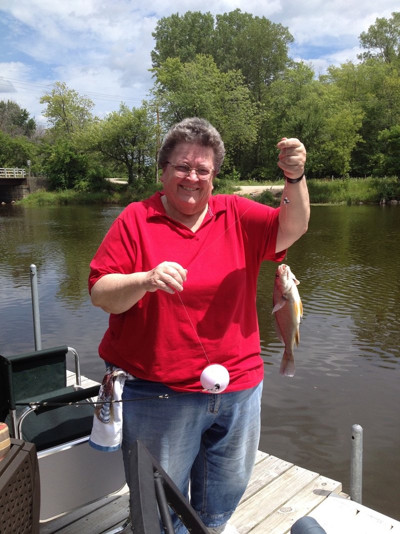 Naoma L. Shampine - Photo 2