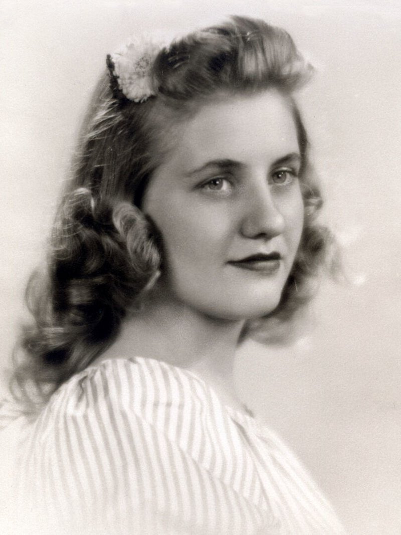 Margot Joy Lori - Photo 2