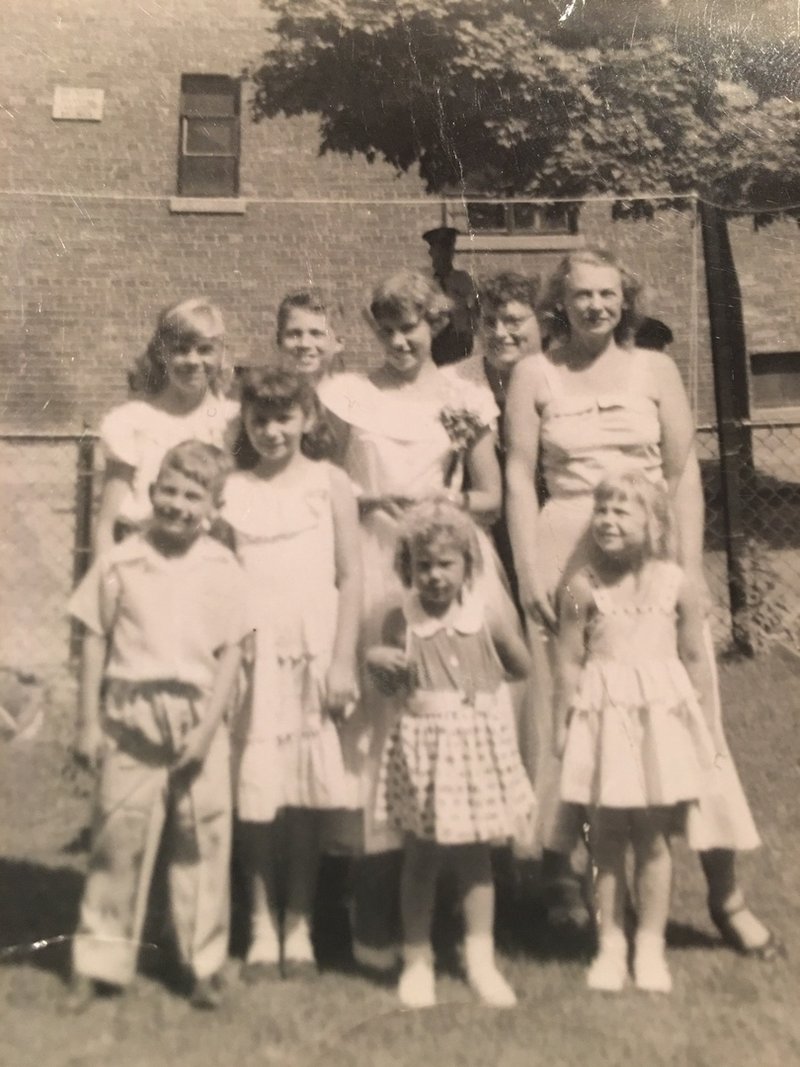 Sharon Lynn Moreno - Photo 2