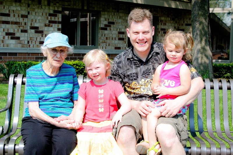 Ione E Kreamer-Smith - Photo 3