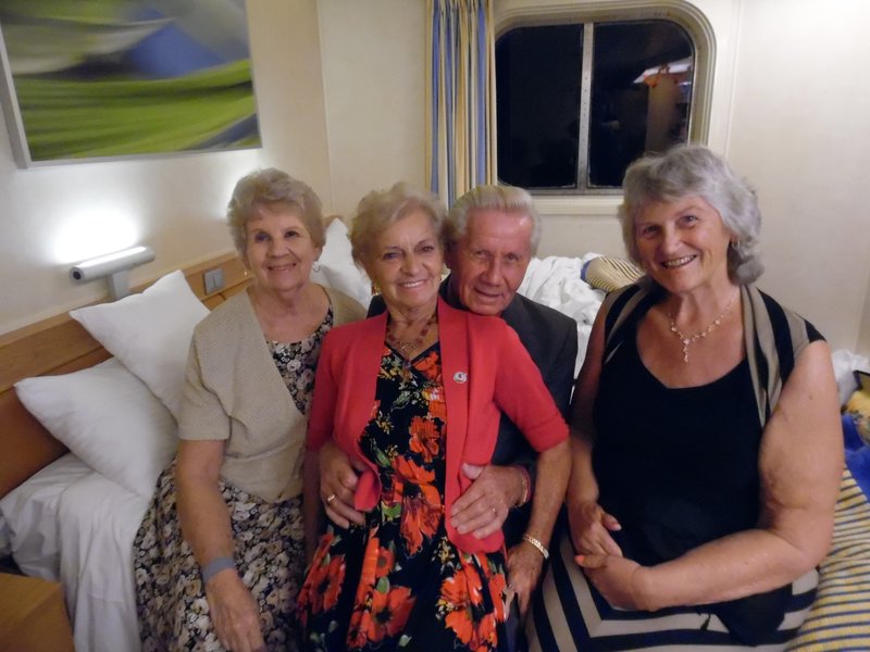 Suzanne Val Miller - Photo 11