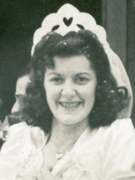 Olga R Gilles - Photo 2