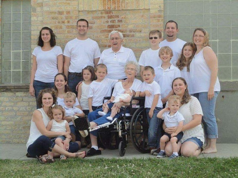 Martha V Zarletti - Photo 4