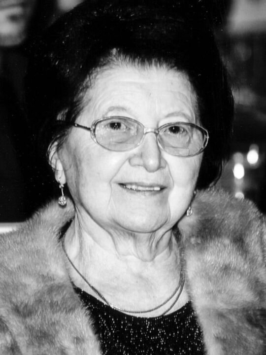 Lina A. Guido - Photo 2