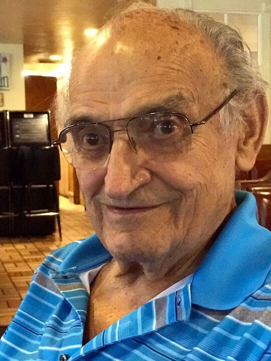 Ralph R. Manka - Photo 2