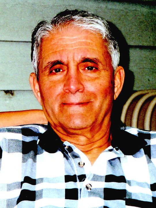 Elton F. Correa - Photo 2