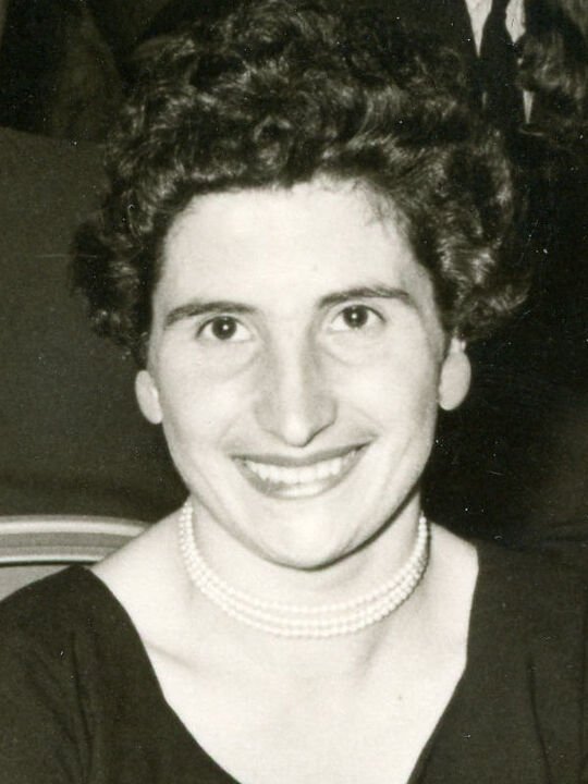 Amelia Caira - Photo 4