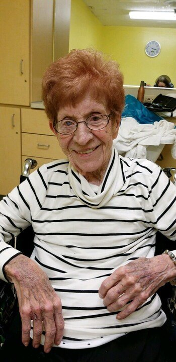 Mary Elizabeth Gallagher - Photo 4