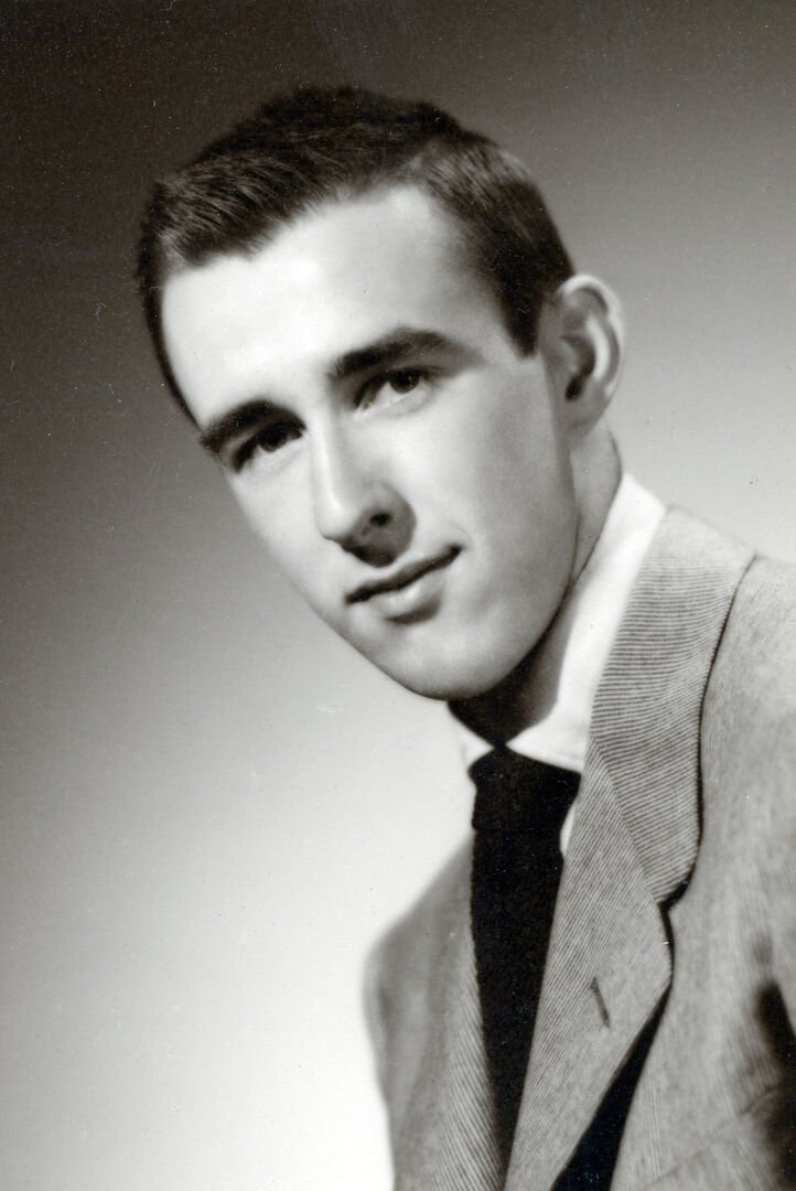 W. Scott Thom - Photo 2