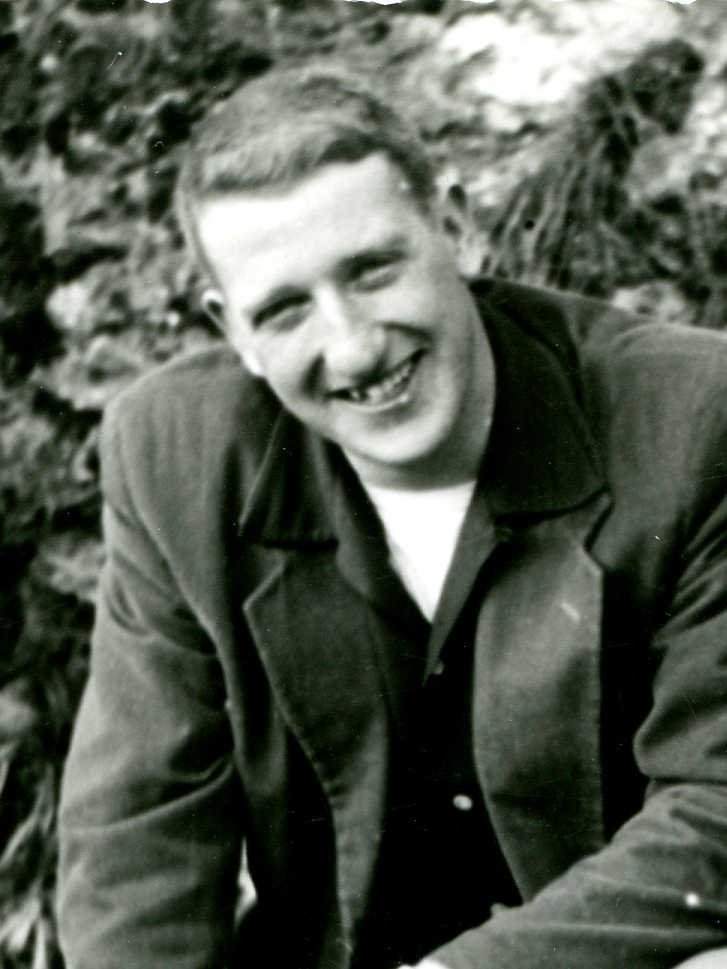 Leo D. Crump - Photo 2