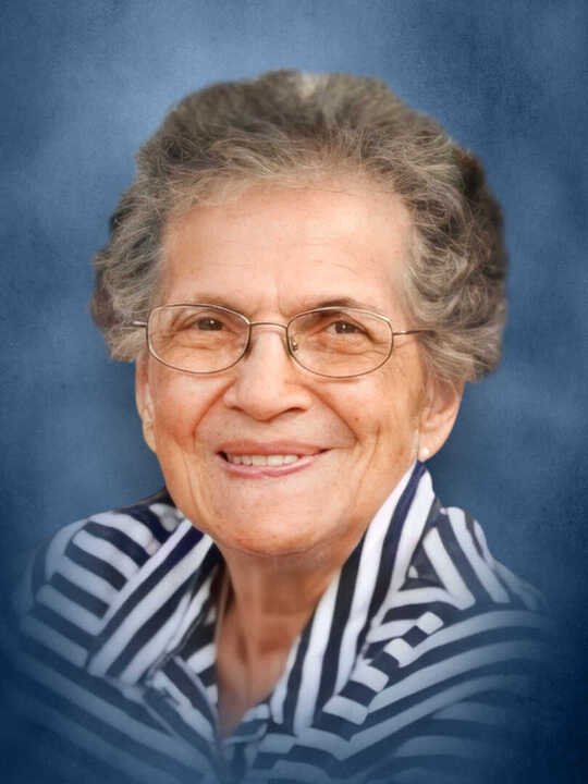 Theresa Crewe - Photo 2