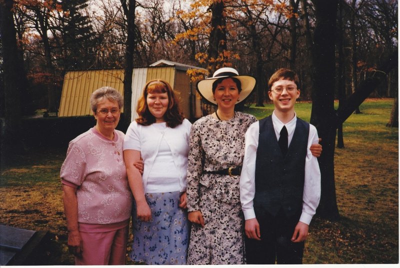 Evelyn L. Stamm - Photo 3