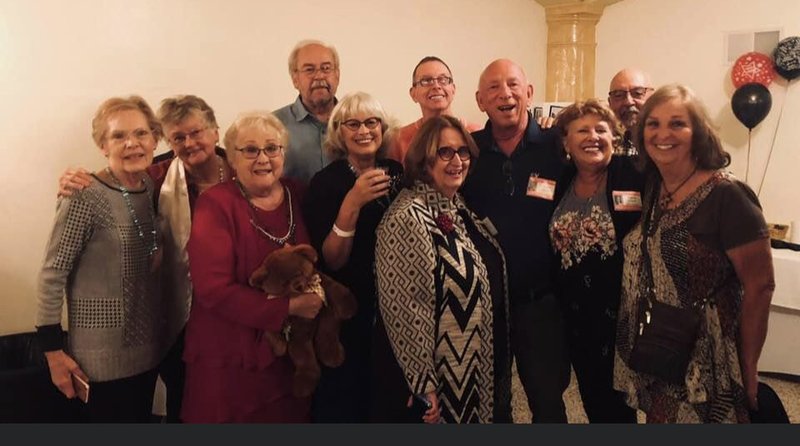 Linda E Elsen - Photo 5