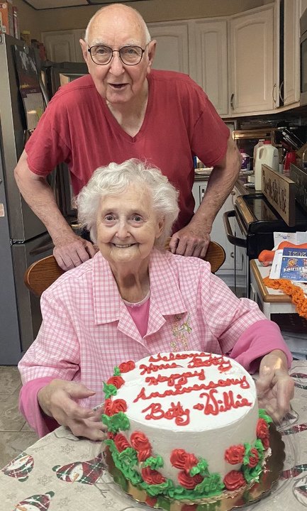 Elizabeth Rose Watkins - Photo 2