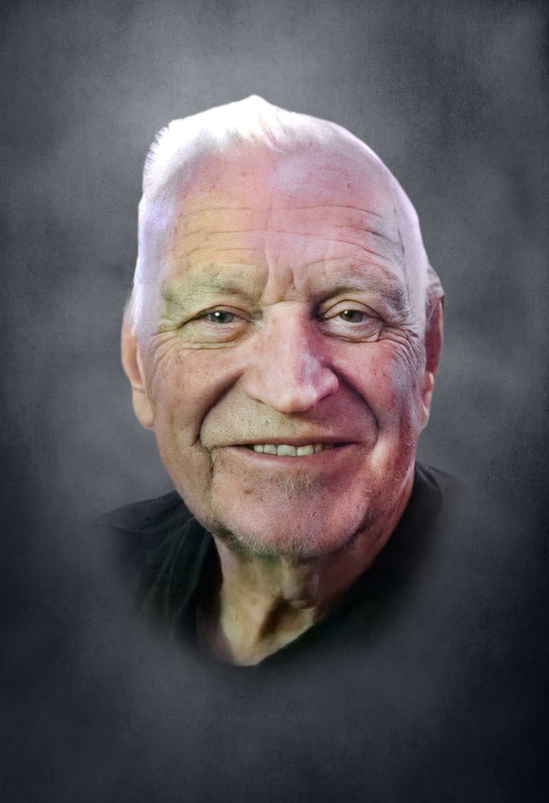 Howard Latshaw - Photo 2