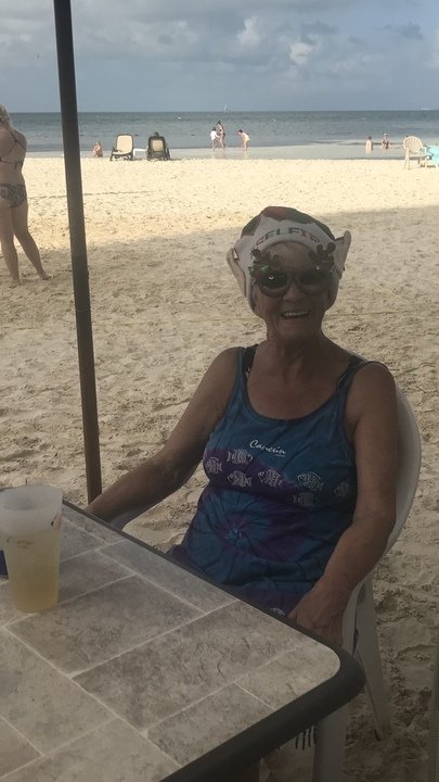 Peggy Elizabeth Gennaccaro - Photo 7