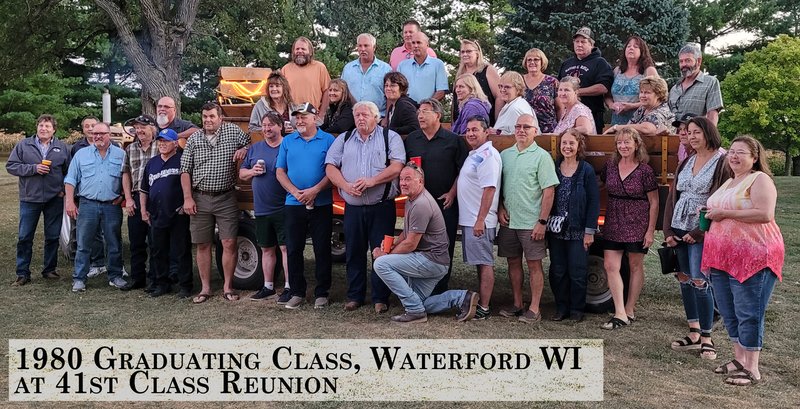 Julie Caroline McMahon - Photo 2