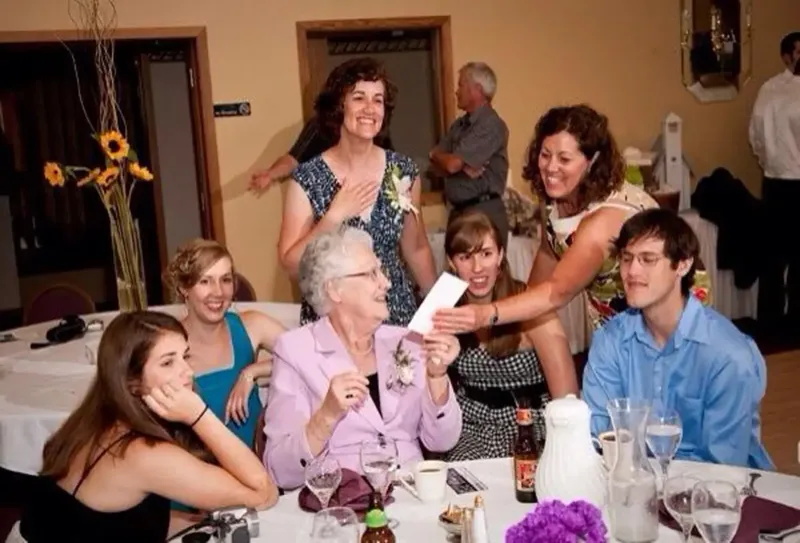 Loretta Katherine Hofmann - Photo 11