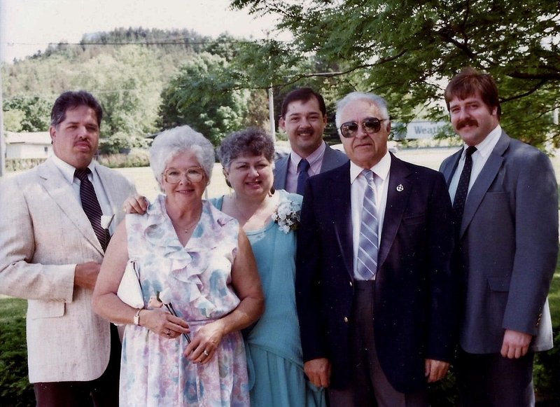 Sally JoAnne Hayward - Photo 7