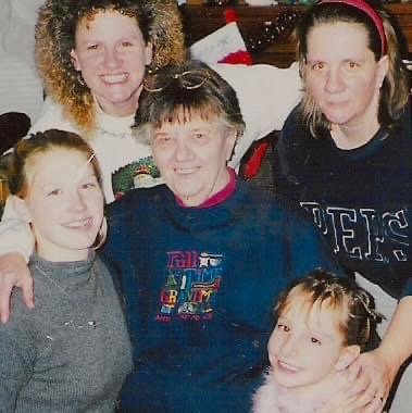 Laura Ann Rasmussen - Photo 2