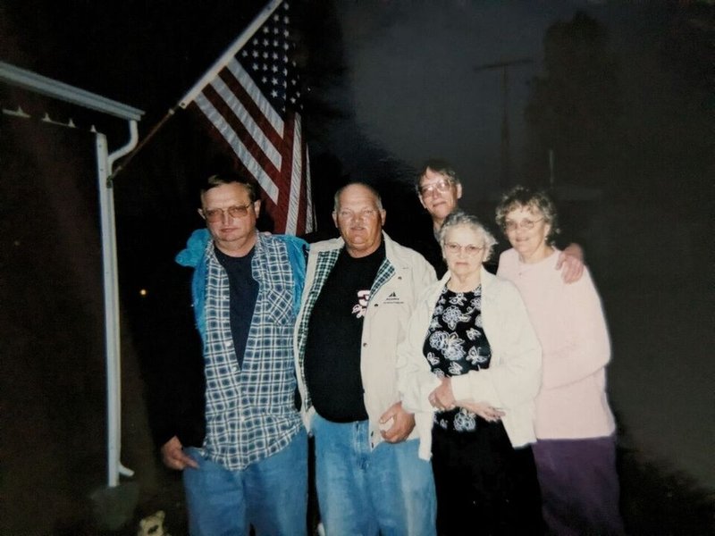 Christel E. Hart - Photo 10