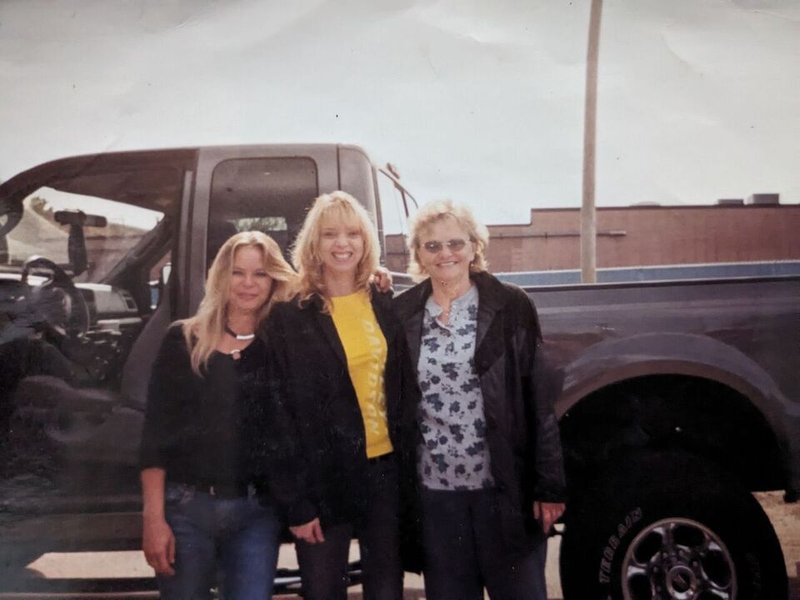 Christel E. Hart - Photo 14