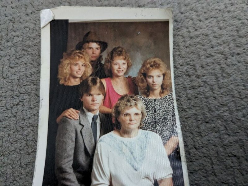 Christel E. Hart - Photo 15