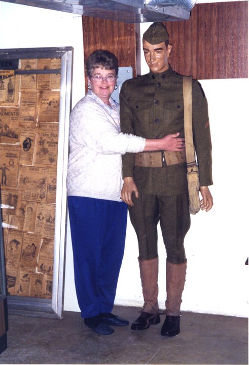 Elayne Rose Stewart - Photo 2