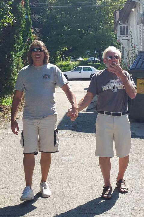 Martin G. Lucas - Photo 2