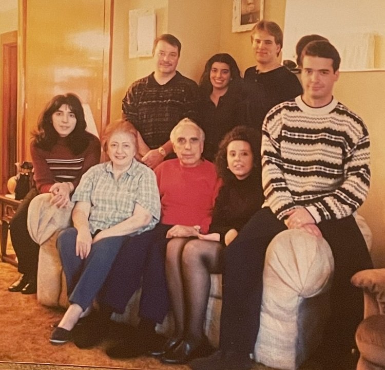 Donna Mae Covelli - Photo 4