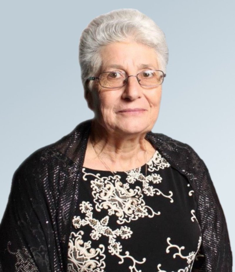 Delfina A. Volpendesta - Photo 2