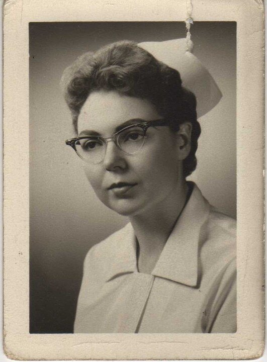 Karen C. Despin - Photo 115