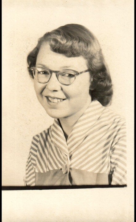 Karen C. Despin - Photo 117