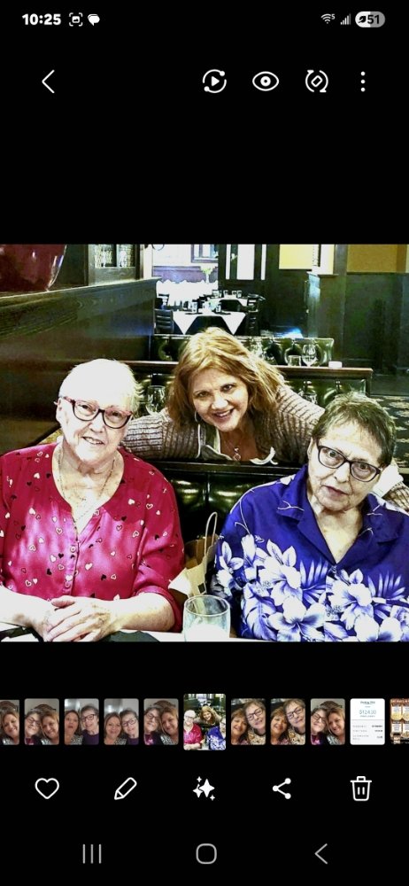 Valerie Christina Serafini - Photo 6